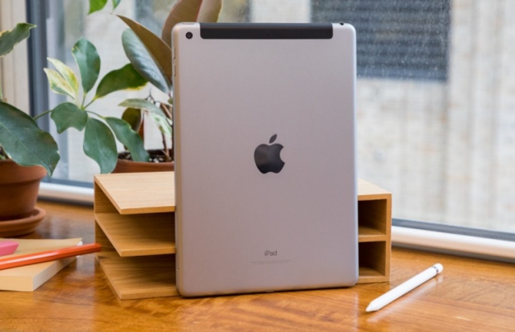 Apple-iPad-do-záhlaví-1024x661